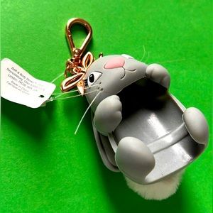 SOLD 1 VHTF Bath & Body Works BUNNY Keychain Pocketbac Hand Sanitizer Holder